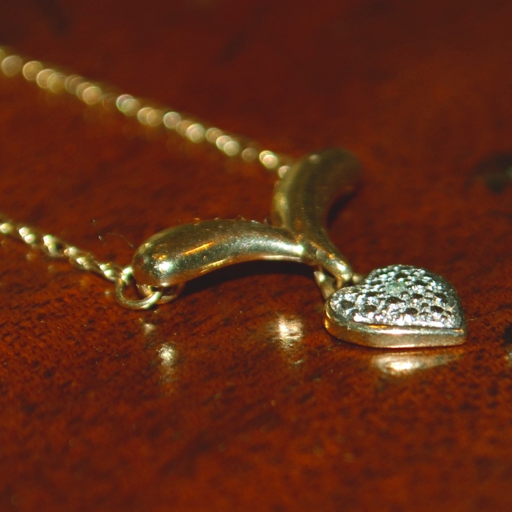 1K yellow gold Heart Pendant Necklace - Picture 2 of 5